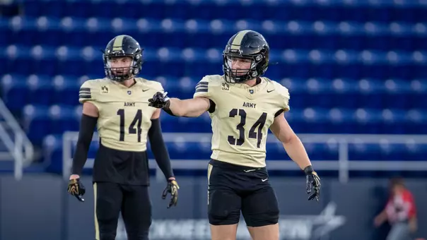 Sprint Football's Reed Hisle (34) reads the offense during a game against Navy on Sept. 25, 2026