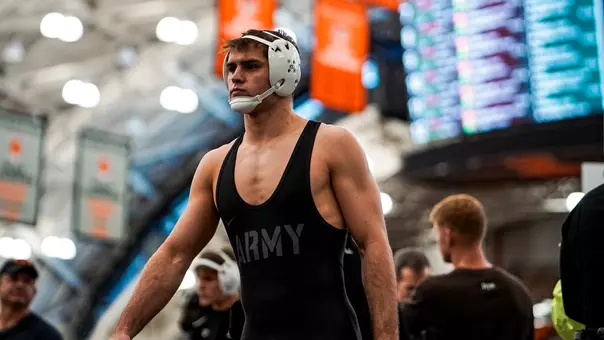 Gunner Filipowicz before a match at the Princeton Open in 2025-26.