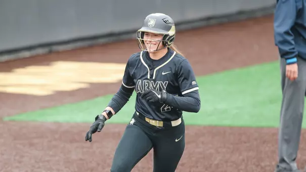 Breanna Coonfare Run Home After Hitting Record Breaking Home Run Against Saint Peter's