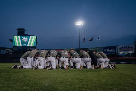 The Army baseball team huddles before facing Louisiana Tech in 2024 at the Peak Events Battle at the Ballpark. Army returns to the event in 2027, in San Antonio.