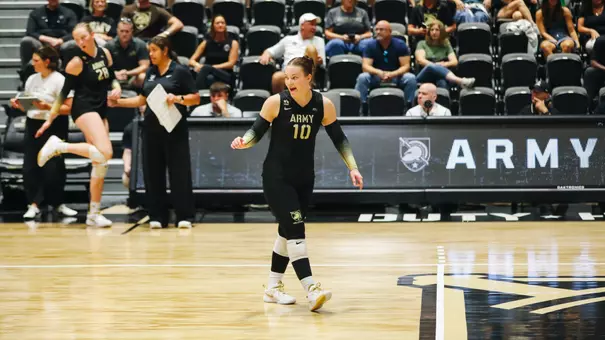 Naomi Chinchar Encourages Team In Between Points Against Sacred Heart