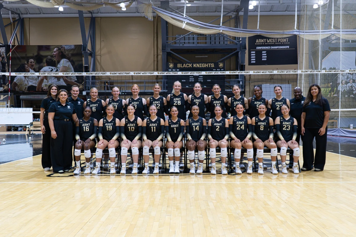2026 Volleyball Team Photo Inside Gillis Field House