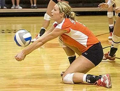 Cynthia Yarotsky earns Southland defensive honor