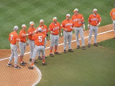 Baseball team signs seven players