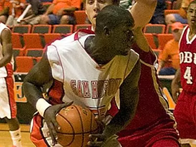 Bearkats win in Milwaukee to go 5-0