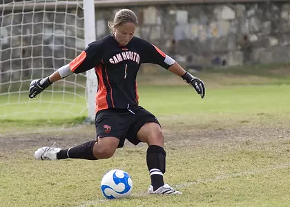 Soccer wins third straight over South Alabama