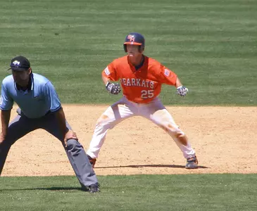 Bearkat baseball blasts Cardinals 18-7