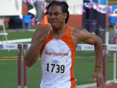 Men post strong marks in Austin outdoor meet