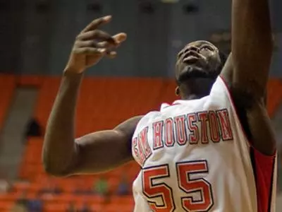 Seniors lead Kats to 68-37 win