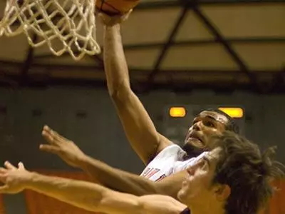 Western Michigan nips Bearkats 65-62