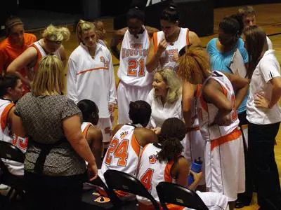 LaTisha Morgan inks with Bearkats