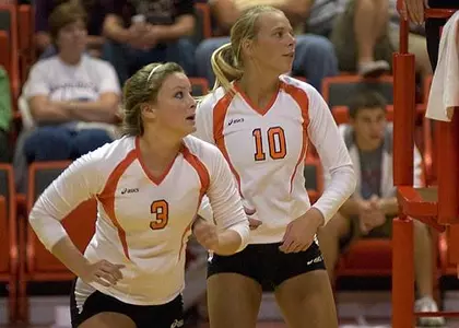 Anna Ferguson, Kym Loving named volleyball Academic All-SLC
