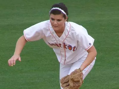 UTSA edges Kats 6-4 in extra inning