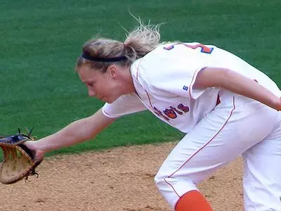 UT-Arlington shuts out softball twice 10-0, 5-0