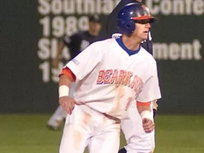 Baseball downs Northwestern State 5-1