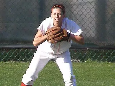 Fairfield hands softball 9-2 loss