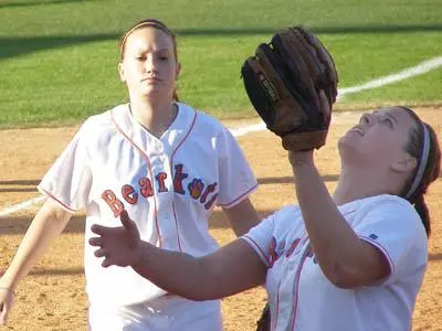 Softball defeats Ball State 1-0 in Florida