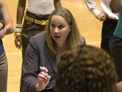 Q & A with women's basketball coach Brenda Nichols