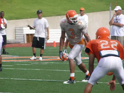 Receivers shine in first scrimmage