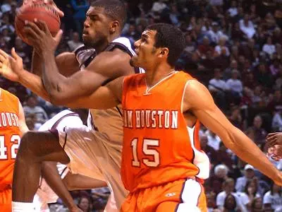 Bearkat men roll over Lamar 66-54
