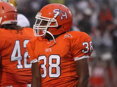 Texas Football Magazine profiles 2010 Bearkats