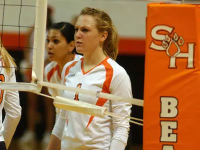 Freshman setter hopes to lead Kats to SLC Tourney title