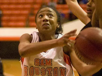 Women whip Jackson State 76-60