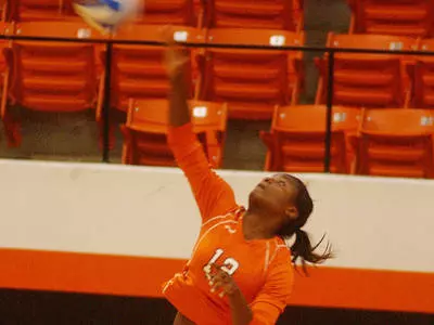 Top games of 2009-10: No. 16, Volleyball beats McNeese in five