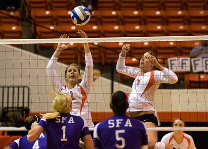 Volleyball aims to repeat as Comfort Suites champs