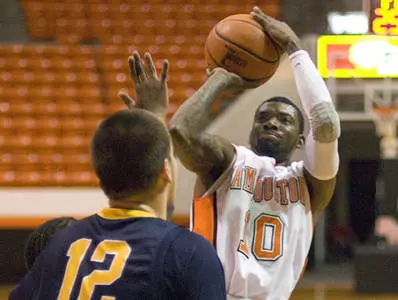 Men's basketball downs Ecclesia 69-40 Saturday