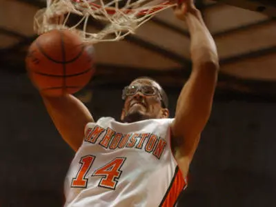 Bearkats blast Auburn 107-89 Sunday