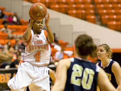 Brittany Brooks named Southland Player of Week