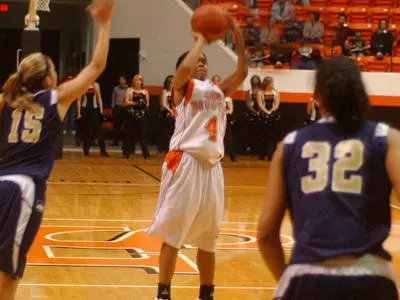 Bearkat women tackle Arkansas Tuesday