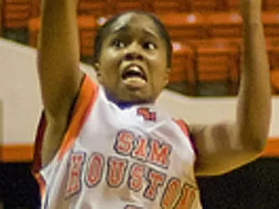 Women's basketball tops McNeese 81-71