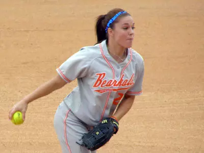 Softball wins Domino's Pizza/SHSU Classic