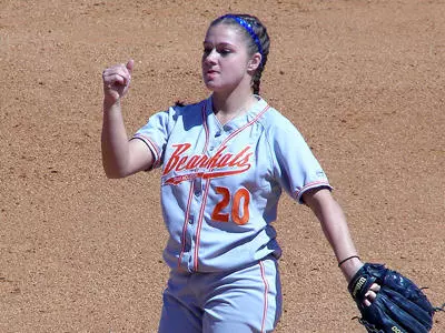 Softball splits with North Dakota State