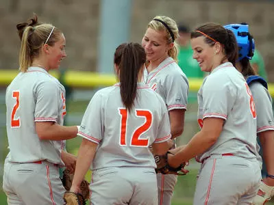 Seven high school seniors sign with SHSU softball