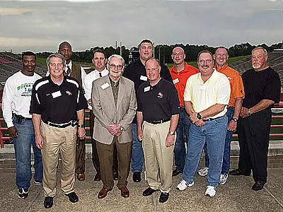 Nine former pro football Kats meet for reunion