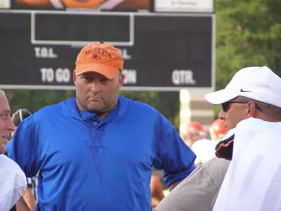 Former NFL lineman Bryan Millard helping Kats