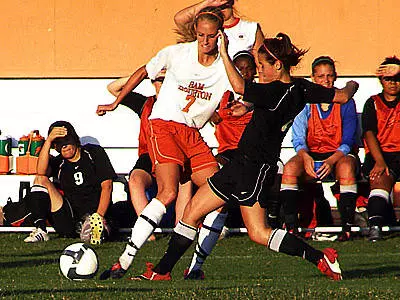 UTEP defeats soccer 3-0 Friday