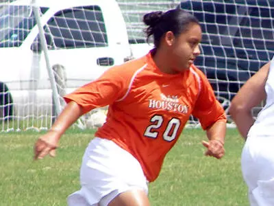 Soccer starts league play 2-0 with win at Lamar