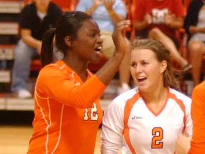 Varsity volleyball squad downs alumni team