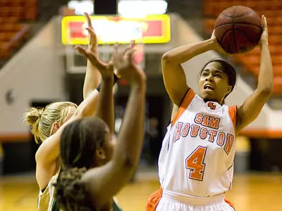 Women hold off Texas State 85-81