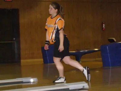 Bowling wins two more over nationally ranked foes