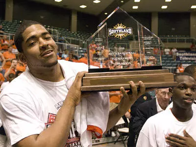 Impressive home schedule highlights 2010-11 men's basketball