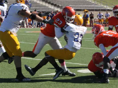 McNeese holds off Bearkats for 33-28 win