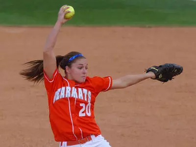 Softball sweeps doubleheader Wednesday 15-0, 8-0