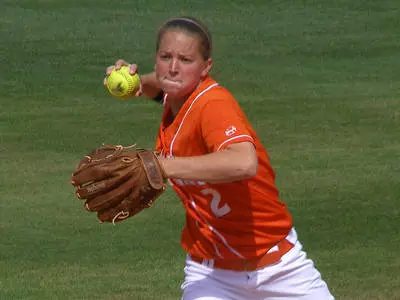Houston edges Kat softball 1-0 Sunday