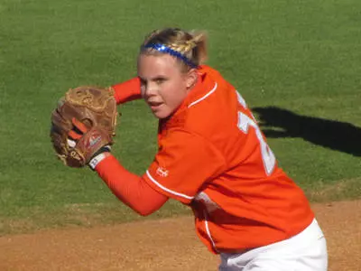 Texas State sweeps softball series with Bearkats