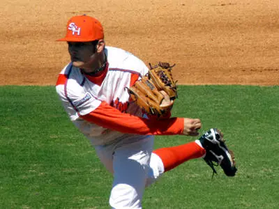Baseball drops double header 10-6 and 3-2